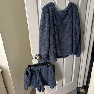 Lauren Conrad Fuzzy Long Sleeve & Shorts Matching Sleep Set